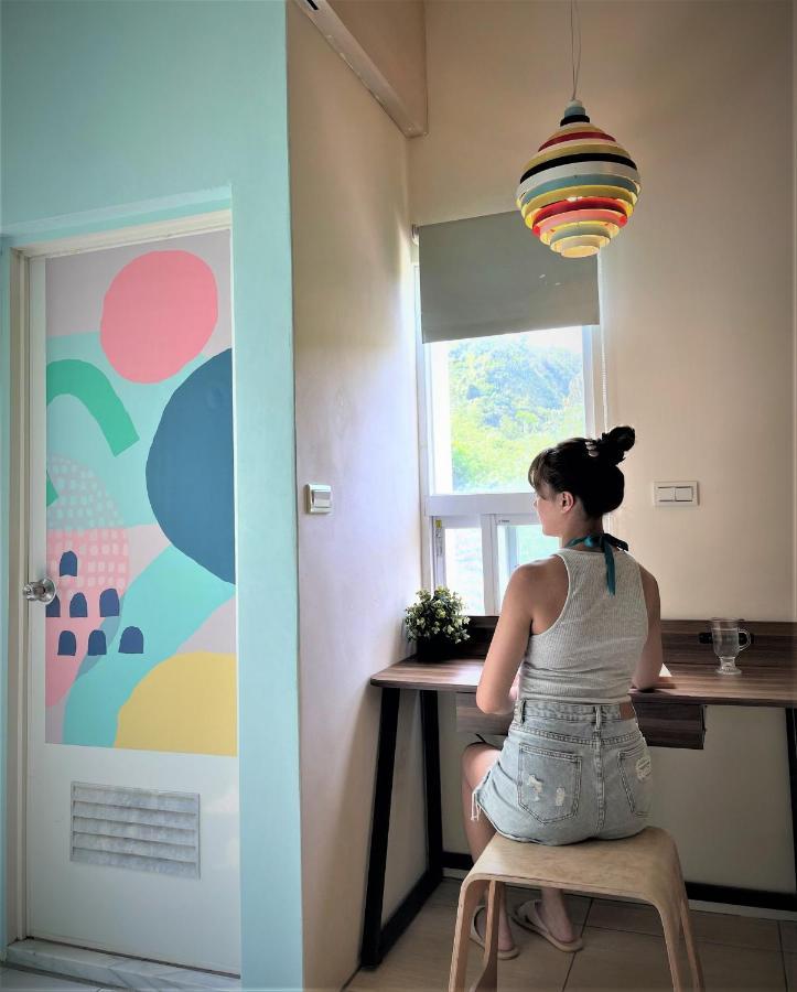 Shiacare Hostel Грийн Айлънд Екстериор снимка